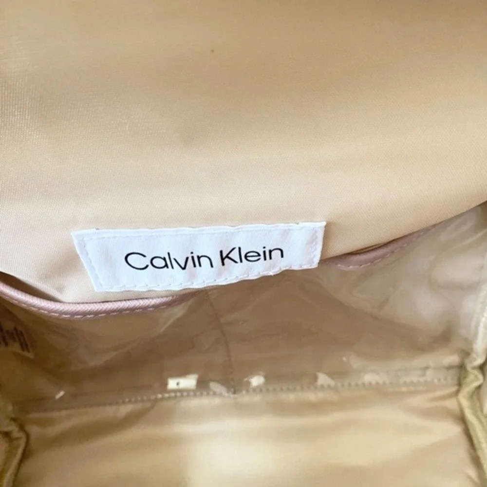 Calvin Klein Monogram Zip Toiletry Cosmetic Travel‎ Case Brown/Beige
